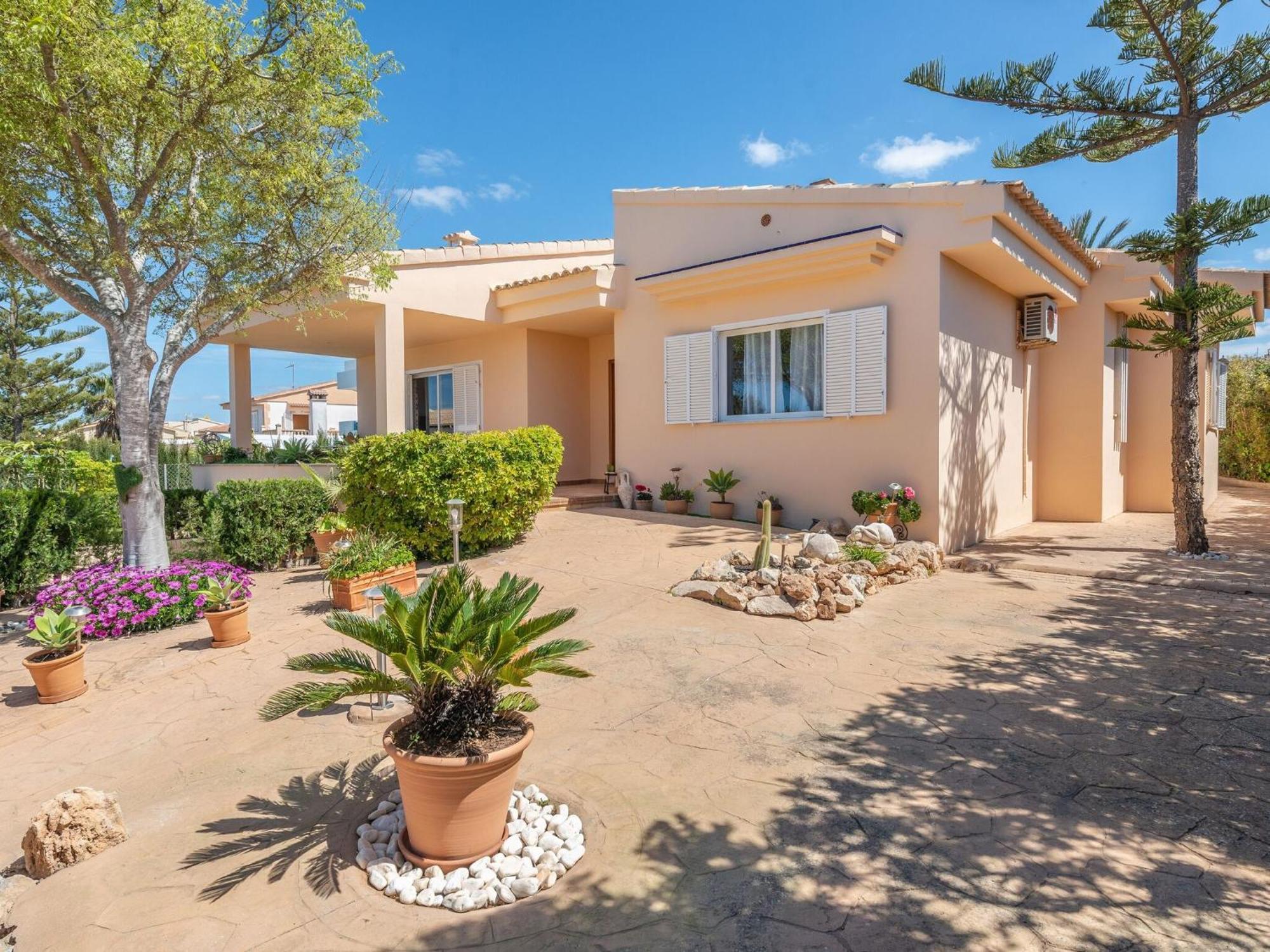 Villa Moragues & Martorell - With Private Pool Badia Gran